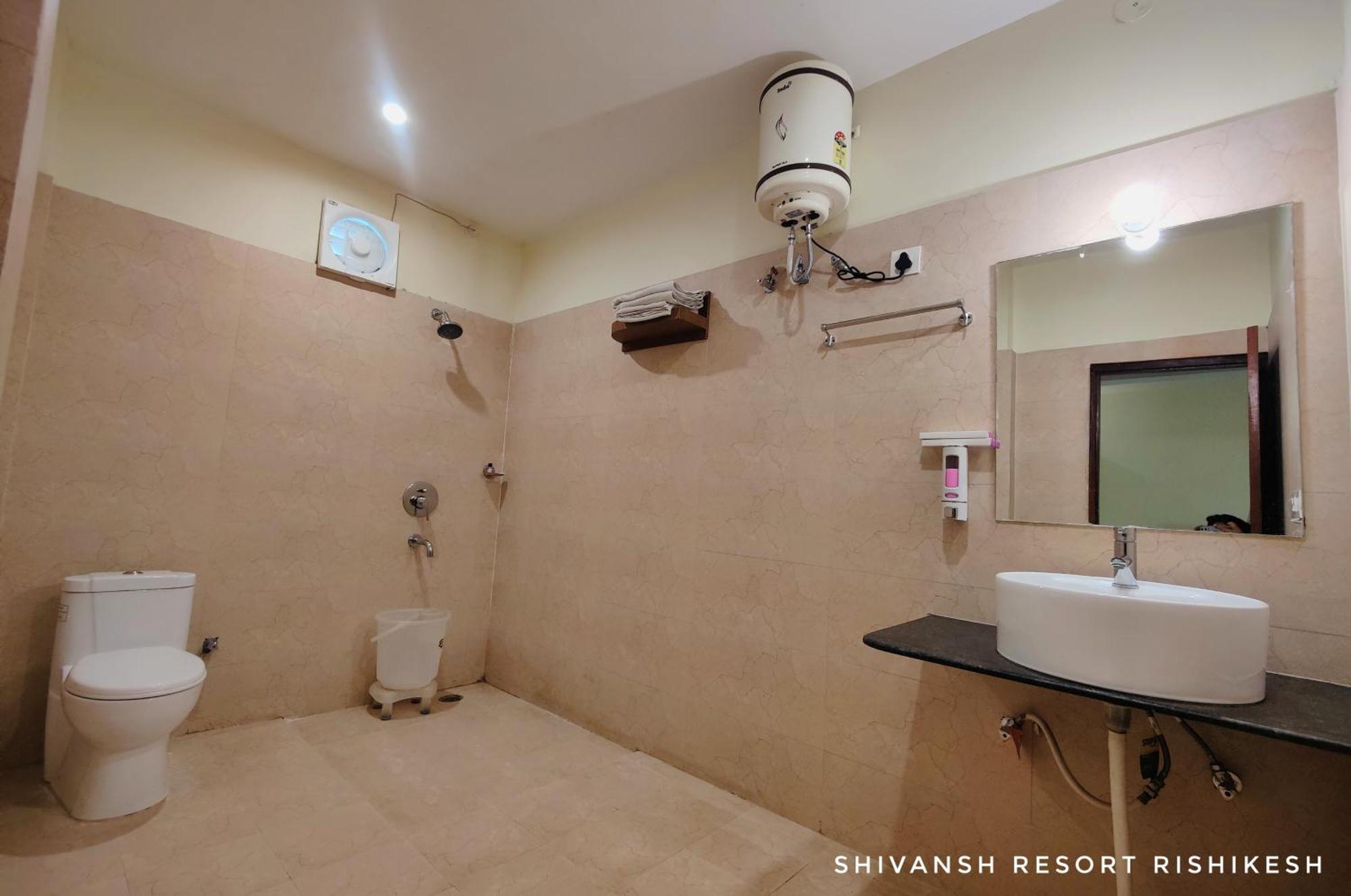 Shivansh Green Resort Risikés Kültér fotó